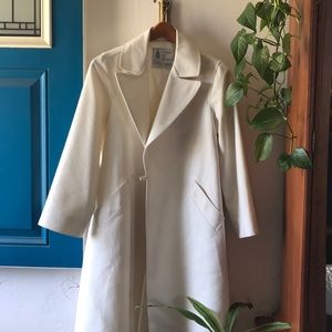 Vintage London Fog white trench coat size 6
